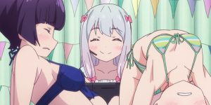 Drei Charaktere aus den Anime "Eromanga Sensei", die in Bikinis sind